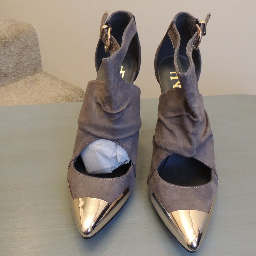 FRH Grey Suede Ankle Strap Stiletto Heels Metallic Toe Size 8.5